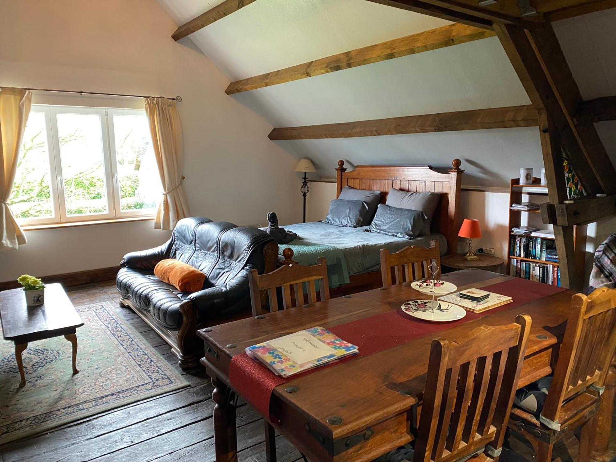 Spacious, Rustic Studio Space For 2 Persons Saint-Cyr-du-Bailleul Exteriér fotografie